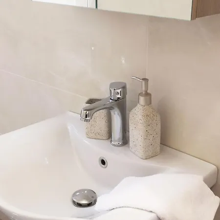 Stv Royal Appartments Apartment